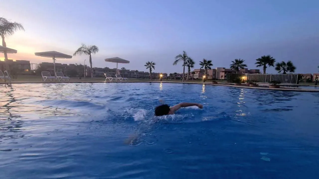 Mini-Villa Situee Dans Une Residence Prestigia A Marrakech, Avec Une Vue Sur La Piscine Et Le Golf Une Securite 24H Sur 24 Et Une Proximite Ideale De L Aeroport 5 Minutes C Est Une Offre Parfaite Pour Des Vacances Marrakesh 0*,  Morocco