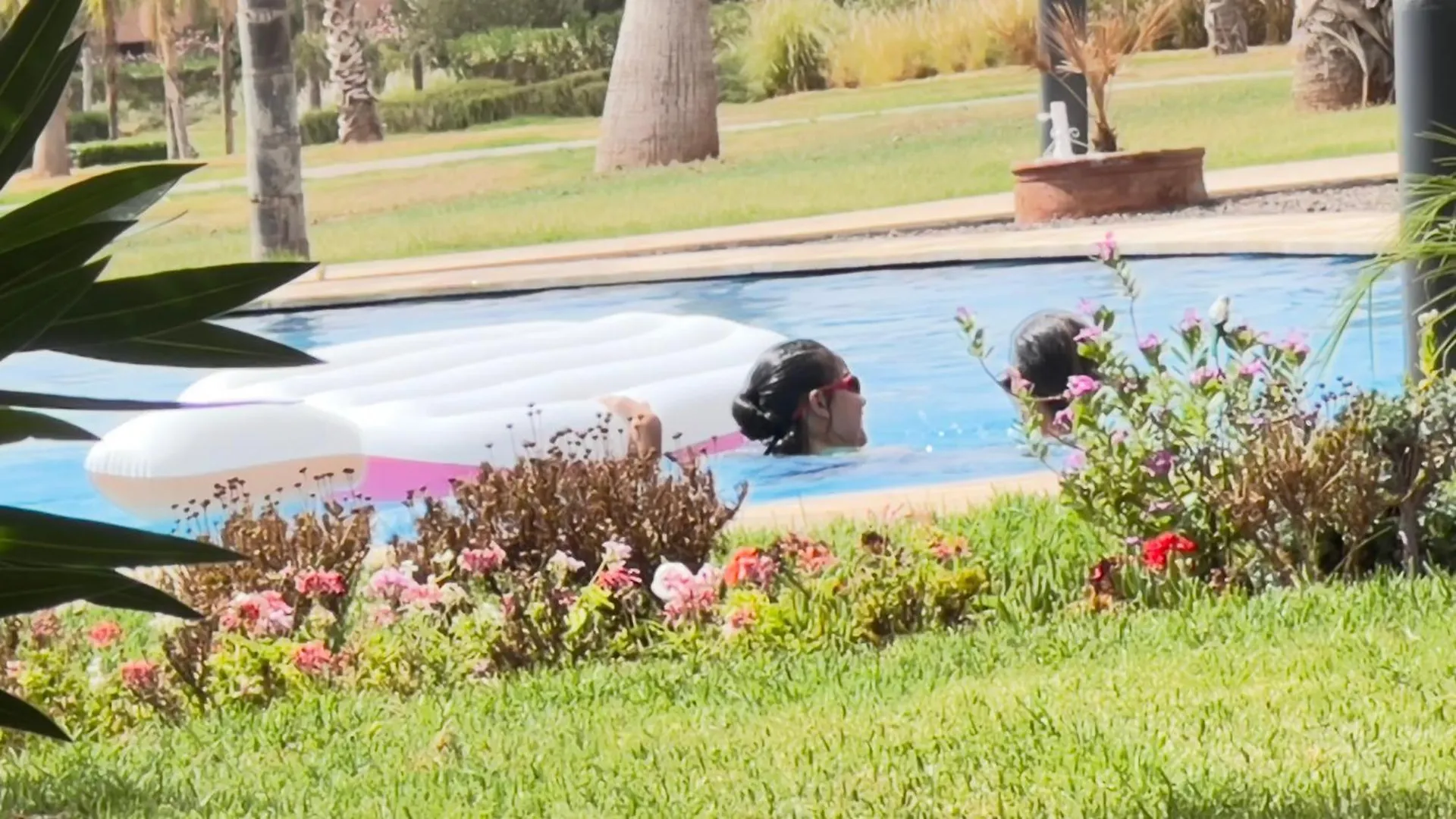 Mini-Villa Situee Dans Une Residence Prestigia A Marrakech, Avec Une Vue Sur La Piscine Et Le Golf Une Securite 24H Sur 24 Et Une Proximite Ideale De L Aeroport 5 Minutes C Est Une Offre Parfaite Pour Des Vacances Marrakesh Apartment