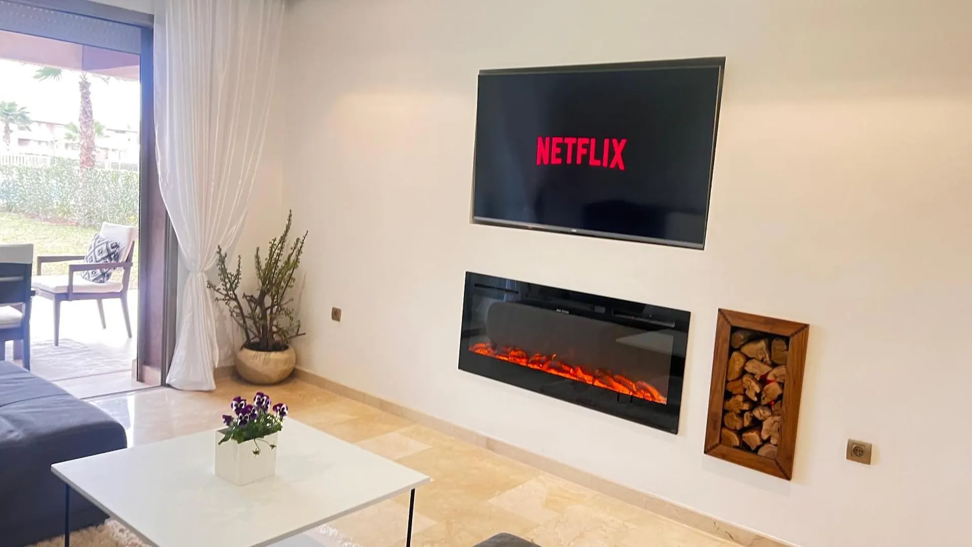 Mini-Villa Situee Dans Une Residence Prestigia A Marrakech, Avec Une Vue Sur La Piscine Et Le Golf Une Securite 24H Sur 24 Et Une Proximite Ideale De L Aeroport 5 Minutes C Est Une Offre Parfaite Pour Des Vacances Marrakesh Apartment